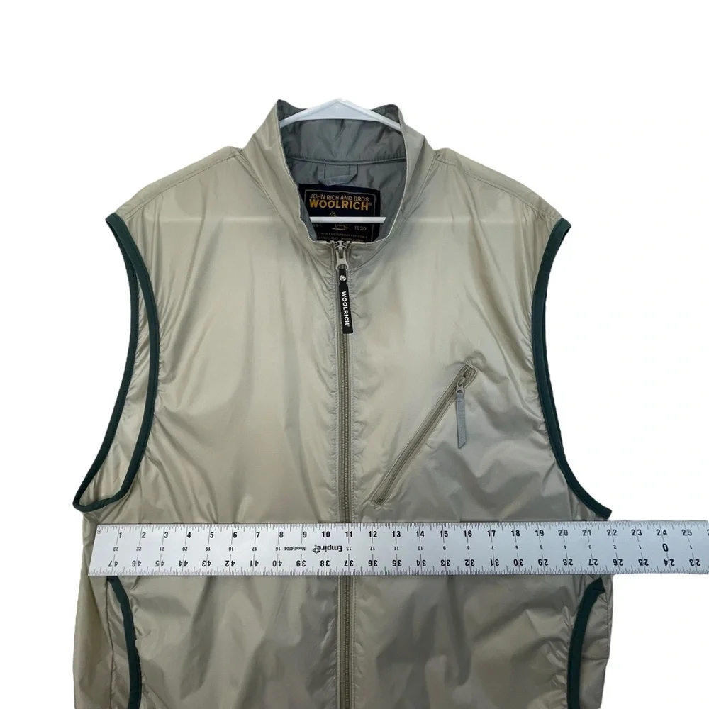 John Rich and Bros Woolrich Men’s Vest Size XL